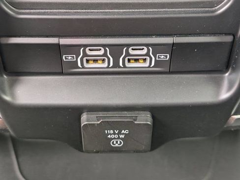 Used 2023 RAM 2500 Laramie AWD/4WD image 30