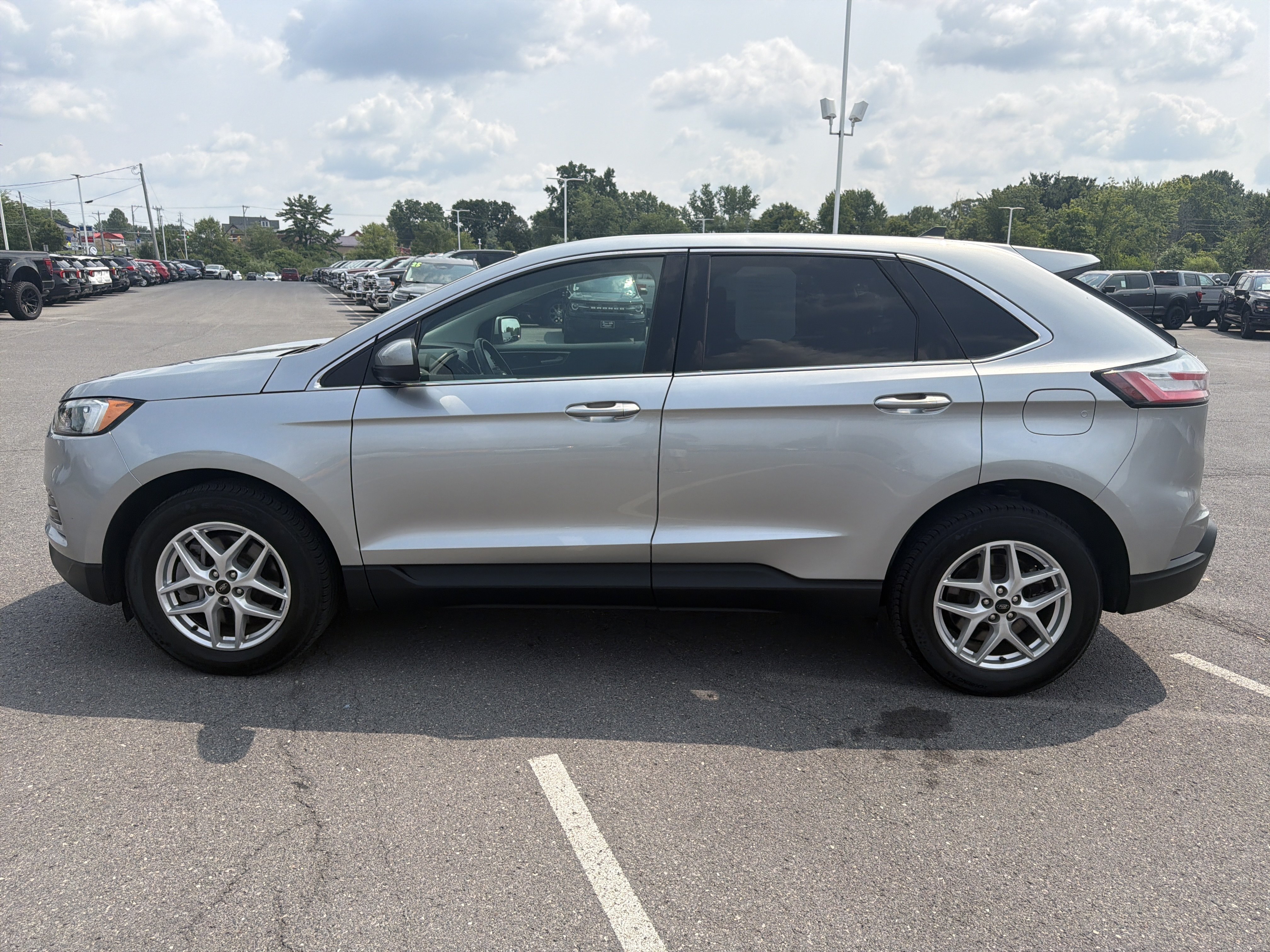 Certified 2024 Ford Edge SEL AWD/4WD image 7