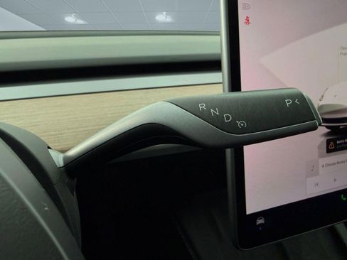 Used 2023 Tesla Model 3 Standard Range image 26