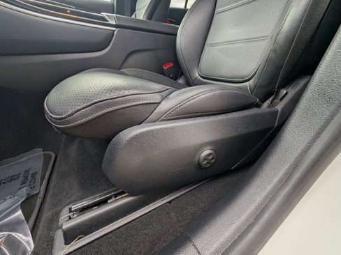 Used 2023 Mercedes-Benz GLC 300 4MATIC image 14