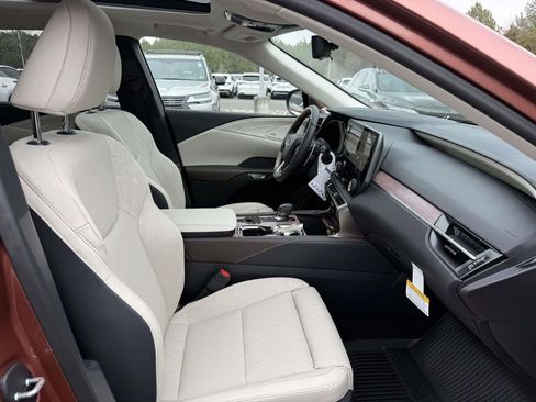 Used 2025 Lexus RX 450h Luxury w/ Convenience Package image 15