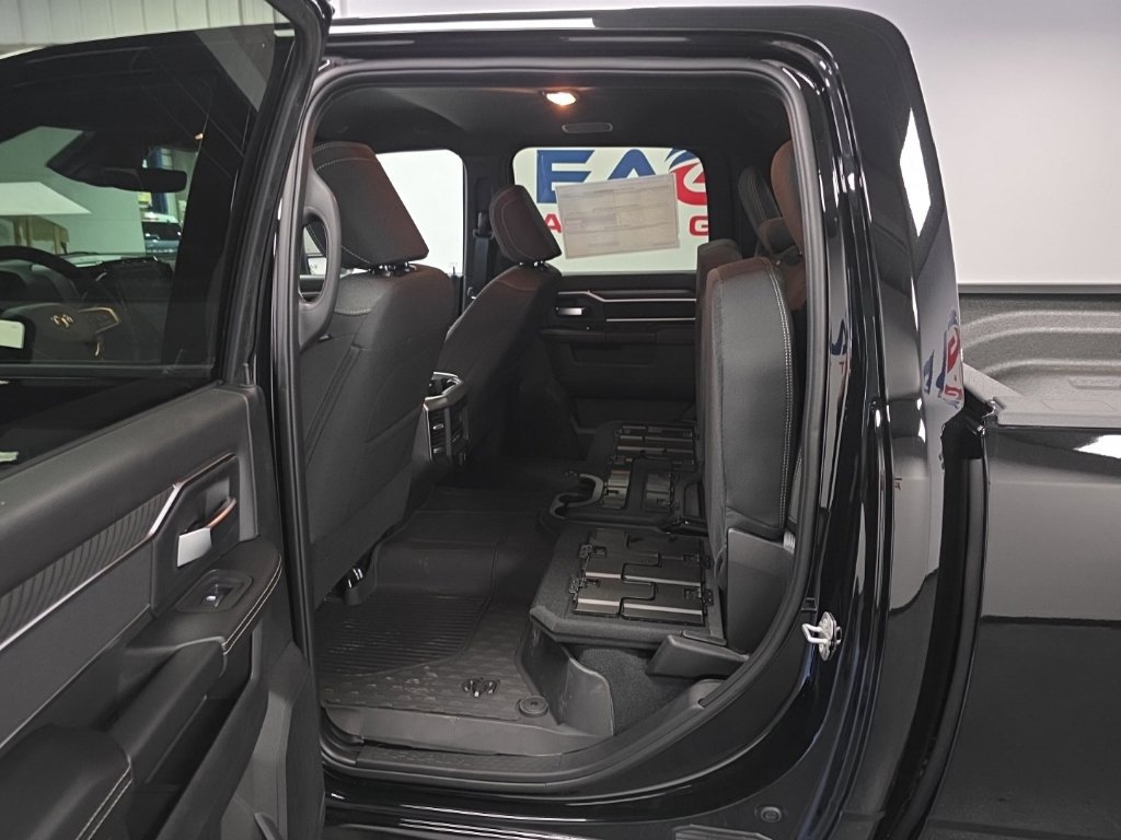 New 2026 RAM 2500 Big Horn AWD/4WD image 30