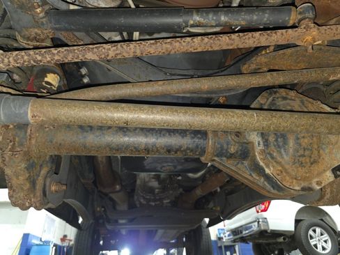 Used 2010 Ford F350 XLT image 16