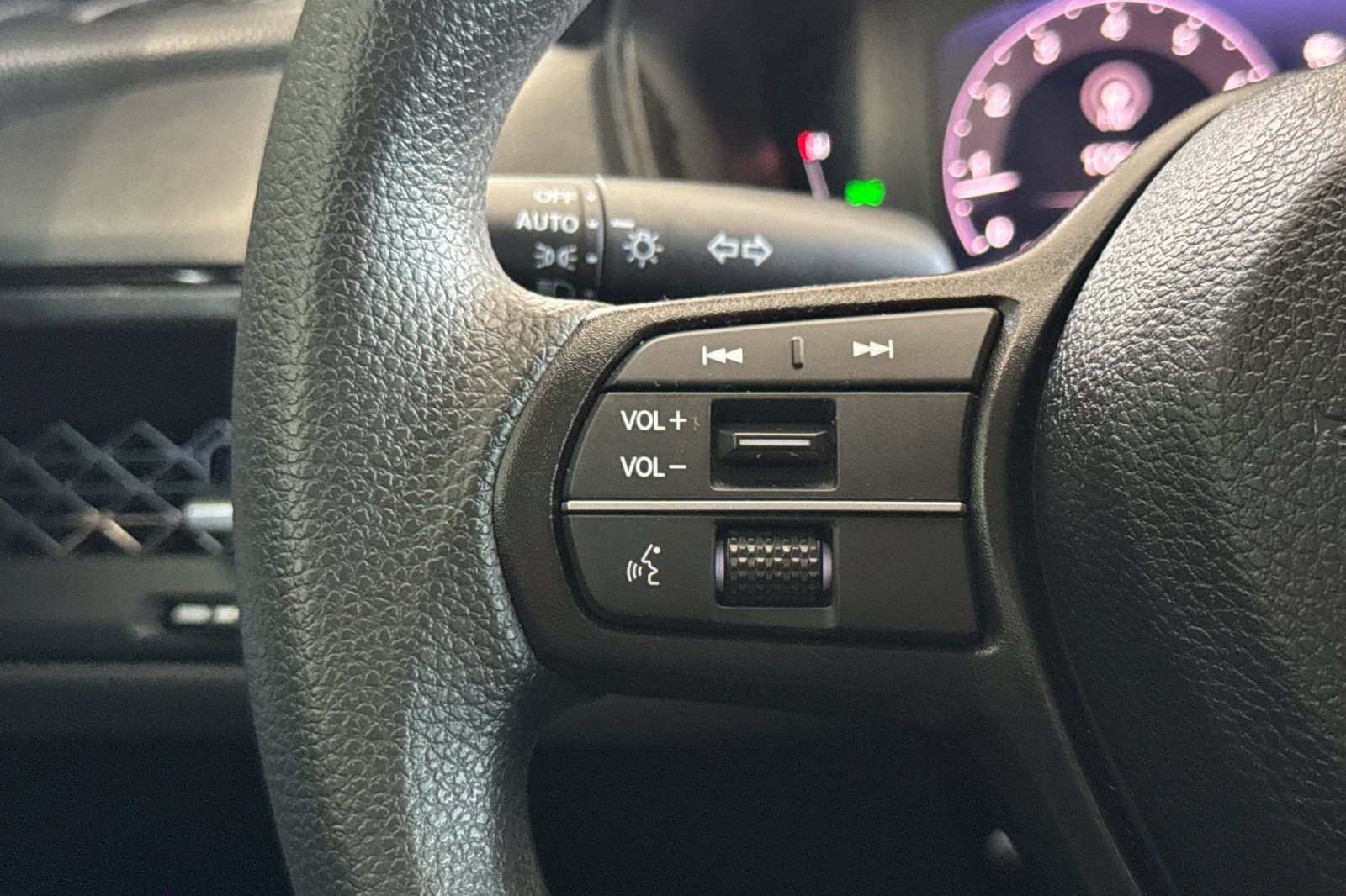 Used 2025 Honda Accord SE image 29