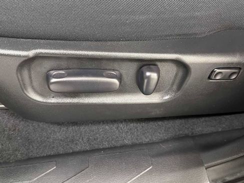 Certified 2023 Toyota Tacoma TRD Off-Road image 14