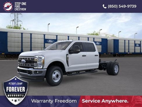 New 2026 Ford F350 XL w/ XL Chrome Package image 1