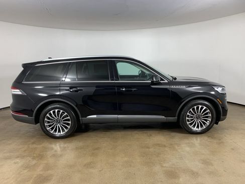 Used 2022 Lincoln Aviator AWD w/ Premium Package image 7