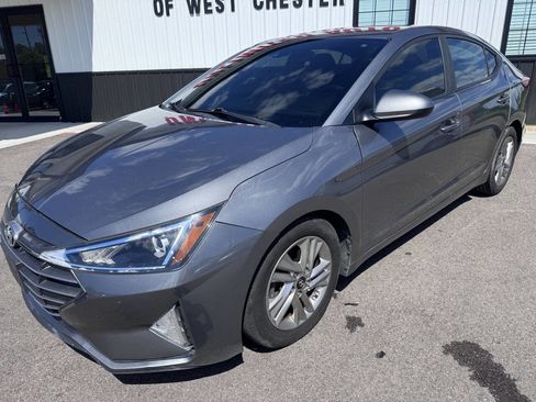 Used 2019 Hyundai Elantra SEL w/ Cargo Package FWD image 2