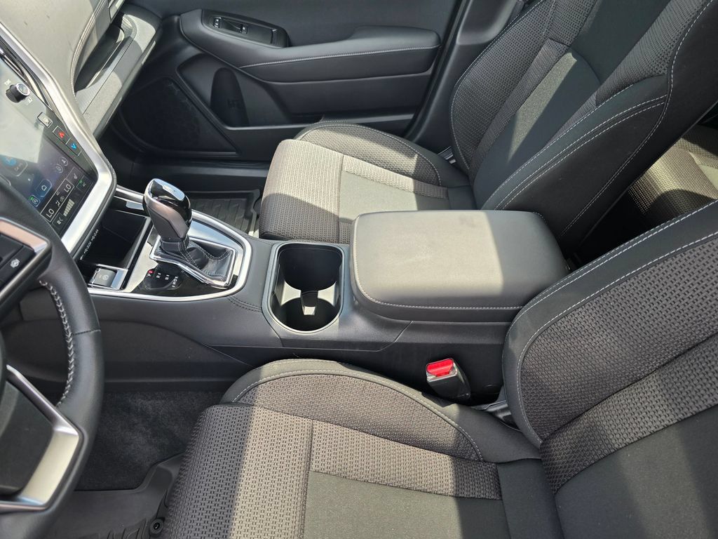 Used 2025 Subaru Outback Premium w/ Popular Package #1A AWD/4WD image 25