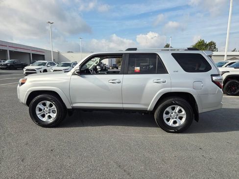 Used 2020 Toyota 4Runner SR5 Premium w/ Moonroof Package image 4