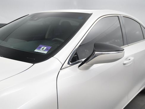 Used 2019 Lexus ES 350 image 11