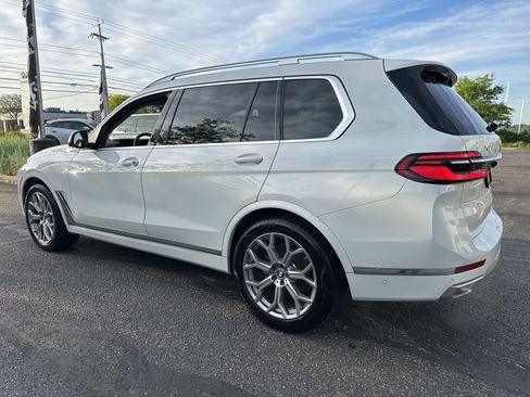 Used 2023 BMW X7 xDrive40i AWD/4WD image 4