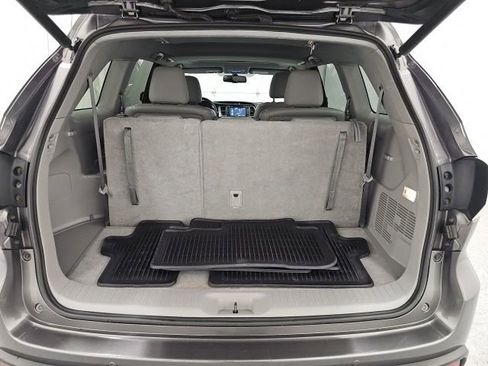 Used 2014 Toyota Highlander Limited image 35