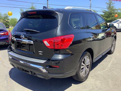 Used 2019 Nissan Pathfinder SL AWD/4WD image 7