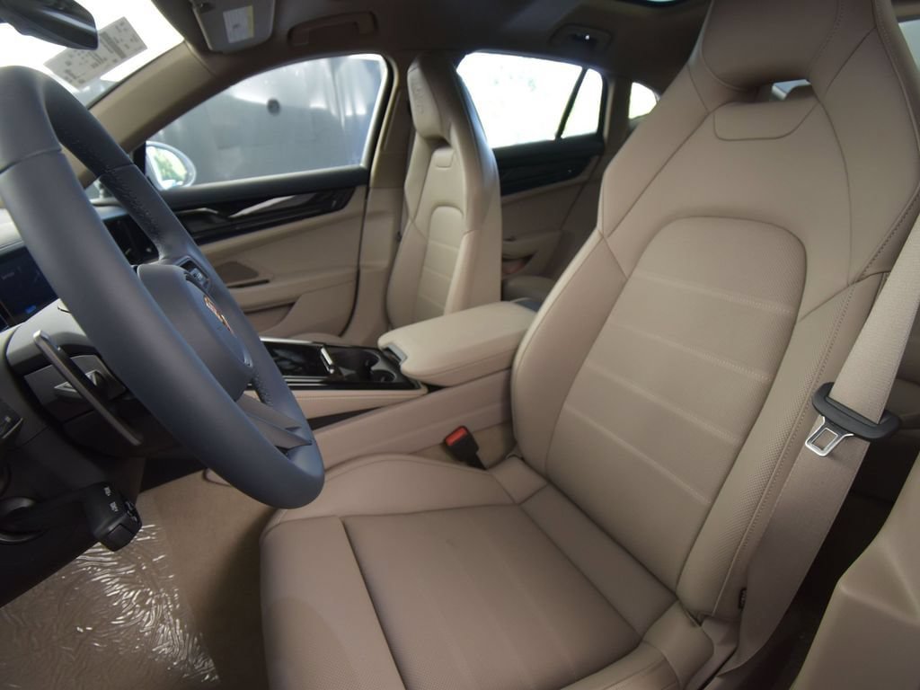 New 2025 Porsche Panamera 4 AWD/4WD image 5
