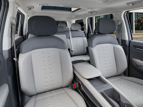 New 2026 Kia EV9 Wind image 15