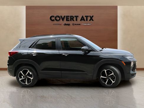 Used 2022 Chevrolet TrailBlazer RS FWD image 6