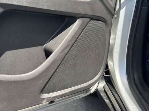 Used 2018 Chevrolet Traverse LS FWD image 21