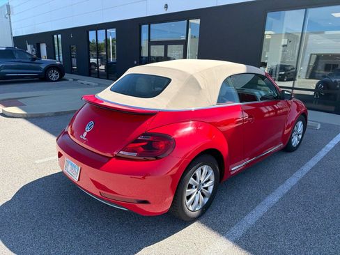 Used 2019 Volkswagen Beetle 2.0T S FWD image 4