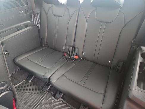 Used 2024 Kia Sorento X-Line EX AWD/4WD image 18