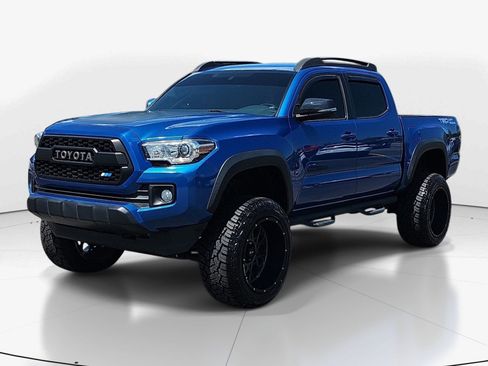 Used 2016 Toyota Tacoma TRD Off-Road w/ Towing Package RWD image 8