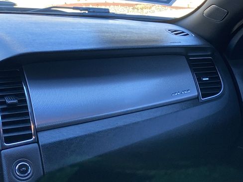 Used 2015 Ford Taurus SHO image 21