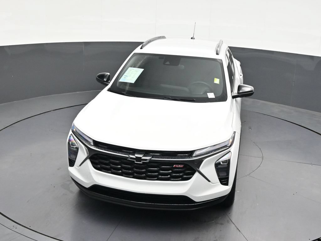Used 2025 Chevrolet Trax RS FWD image 22