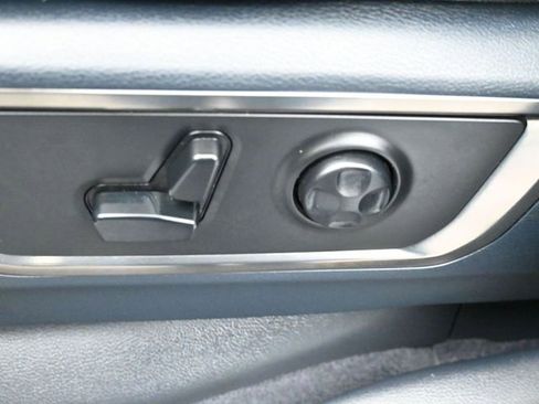 Used 2021 RAM 1500 Limited AWD/4WD image 12