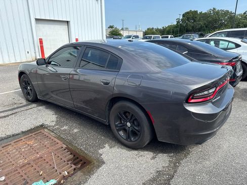 Used 2022 Dodge Charger SXT RWD image 6