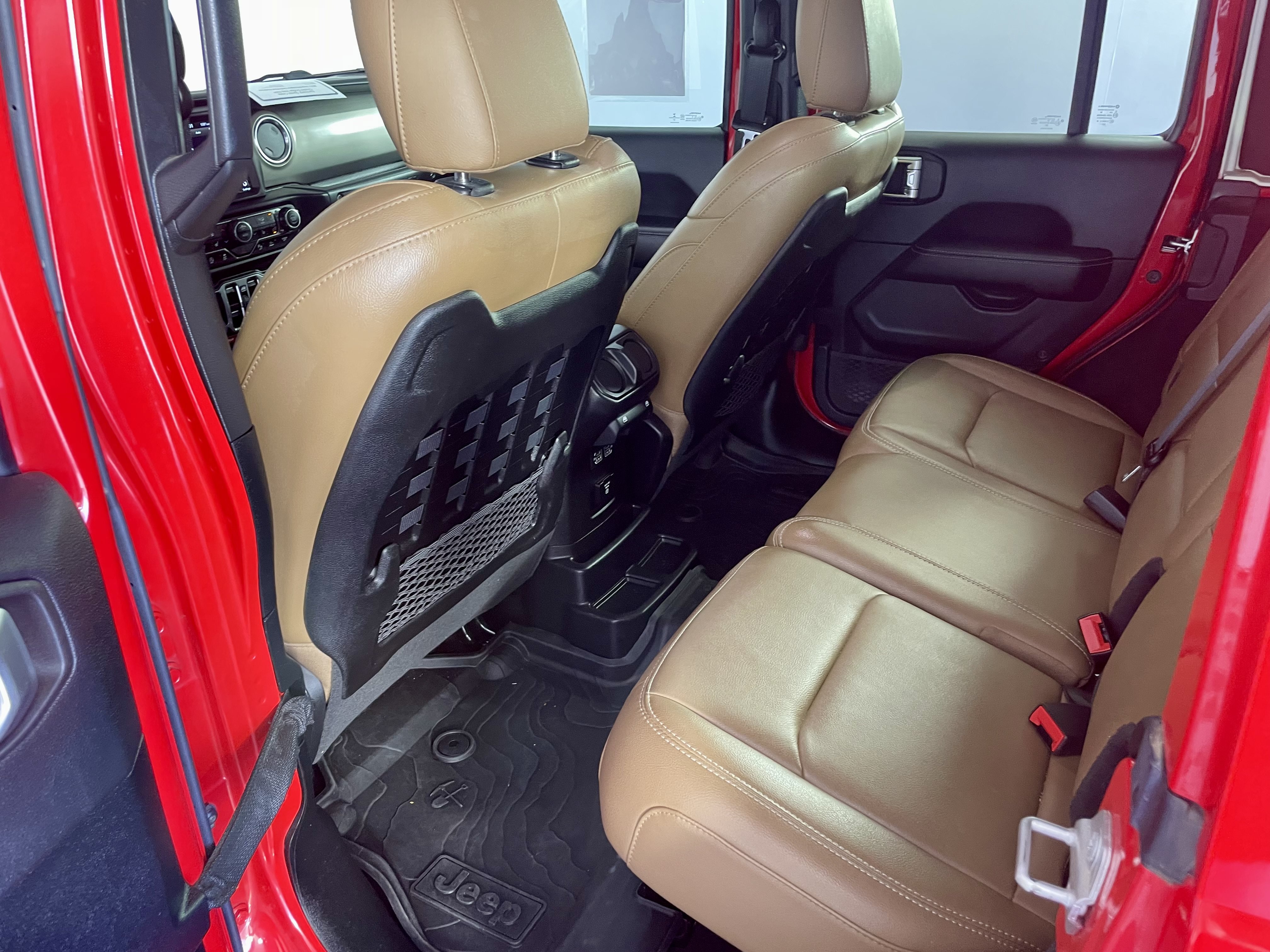 Used 2021 Jeep Wrangler Unlimited Rubicon AWD/4WD image 10