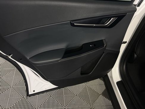 Used 2025 Kia EV6 Light w/ Light LR Technology Package image 29