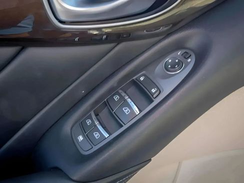 Used 2019 INFINITI Q50 Luxe w/ Essential Package (3.0T Luxe) image 18