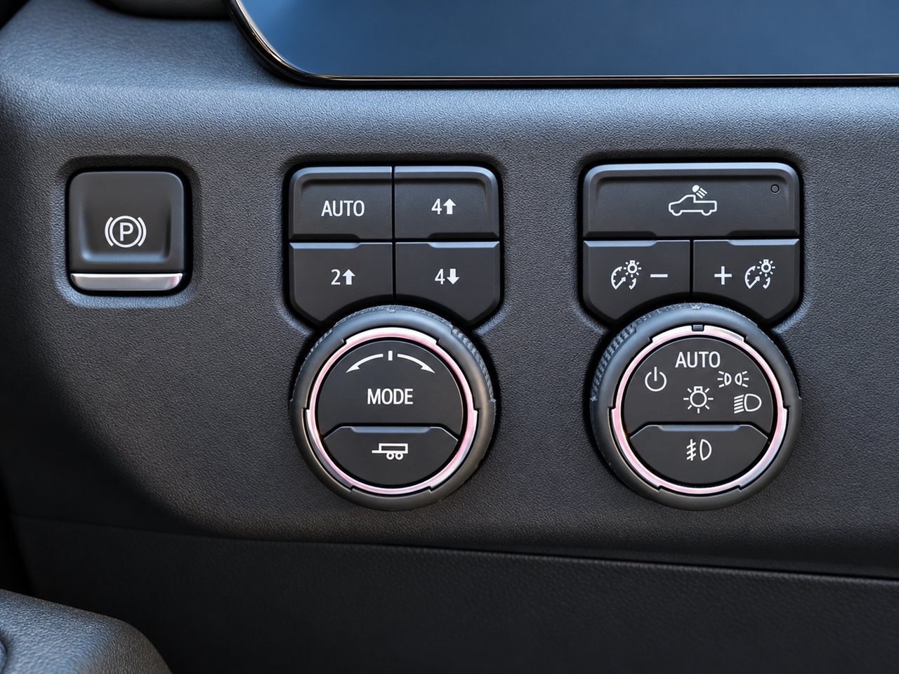 Certified 2024 Chevrolet Silverado 1500 LT Trail Boss w/ Convenience Package II AWD/4WD image 25