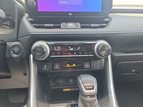 Used 2025 Toyota RAV4 XSE w/ Advanced Technology Package image 27