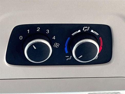 Used 2024 Ford Transit 350 XLT image 23