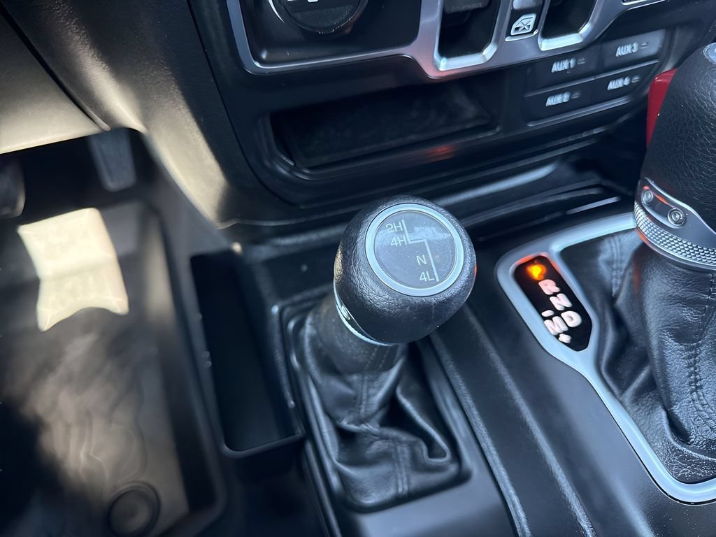 Used 2021 Jeep Gladiator Sport AWD/4WD image 22