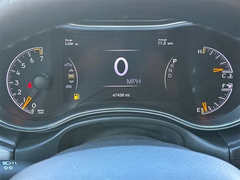 Used 2020 Jeep Grand Cherokee Limited image 27