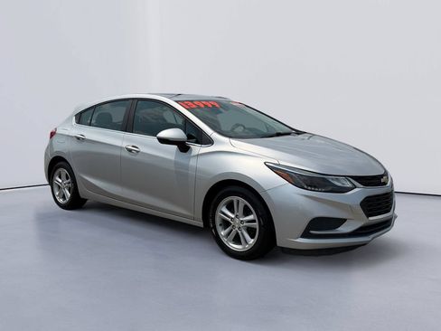 Used 2017 Chevrolet Cruze LT w/ Sun And Sound Package FWD image 1