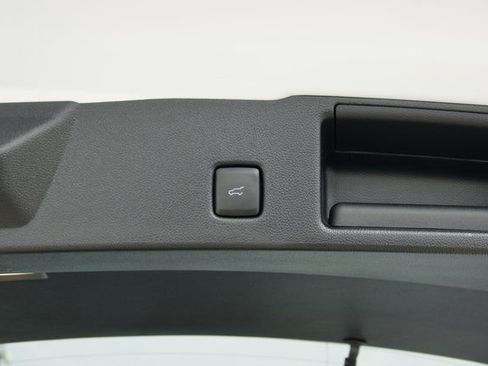 Used 2022 Ford Escape SEL image 31