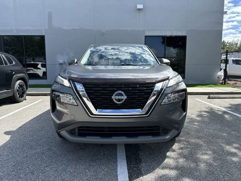Used 2022 Nissan Rogue SV FWD image 12