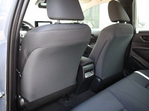 Certified 2025 Toyota Corolla LE FWD image 21