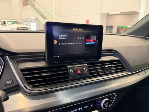 Used 2018 Audi SQ5 Premium Plus w/ Warm Weather Package AWD/4WD image 28
