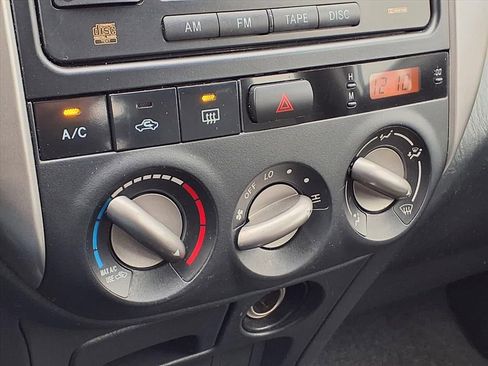 Used 2005 Toyota RAV4 4WD image 26