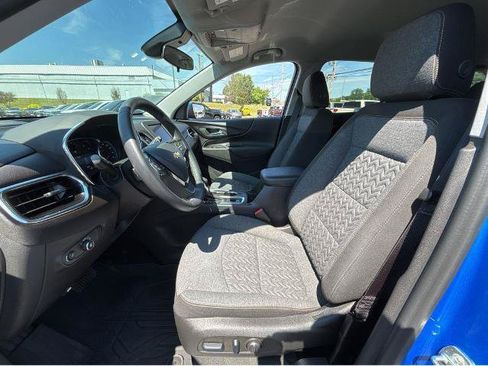 Used 2024 Chevrolet Equinox LT w/ LPO, Floor Liner Package FWD image 17