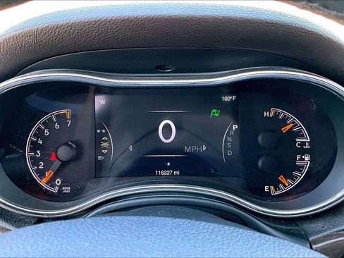Used 2014 Jeep Grand Cherokee Laredo AWD/4WD image 21