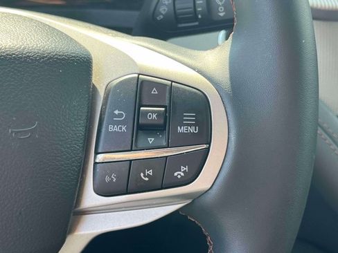 Used 2026 Ford Explorer Active AWD/4WD image 28