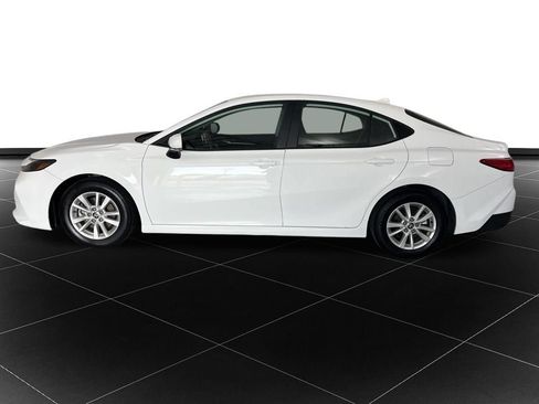 Used 2025 Toyota Camry LE FWD image 2