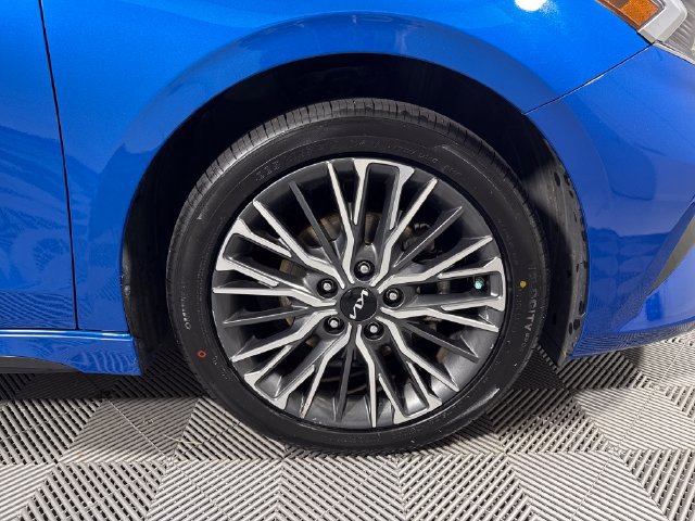 Used 2023 Kia Forte GT-Line FWD image 11