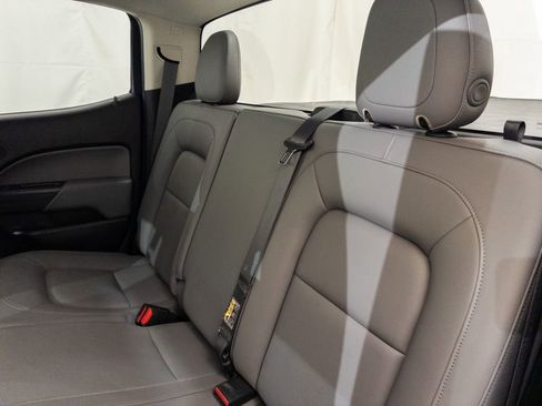 Used 2016 Chevrolet Colorado W/T image 9