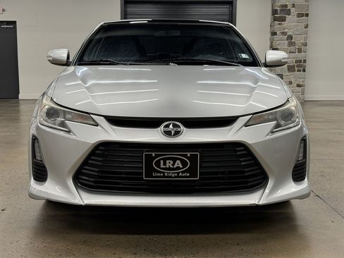 Used 2014 Scion tC FWD image 2